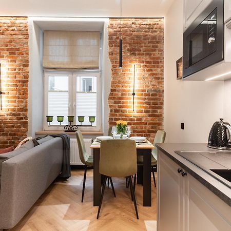 Charm & Comfort Renovated Gem In Old Town Sarego Apt B Krakkó Kültér fotó